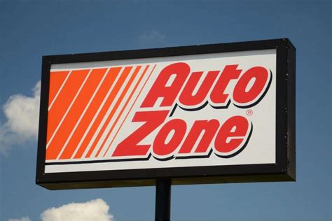 AutoZone, una de las principales cadenas de tiendas de autopartes en América del Norte, se ha convertido en un recurso confiable para los propietarios de automóviles en busca de repuestos y consejos expertos. Si estás buscando un “AutoZone cerca de mí,” estás en el lugar correcto.